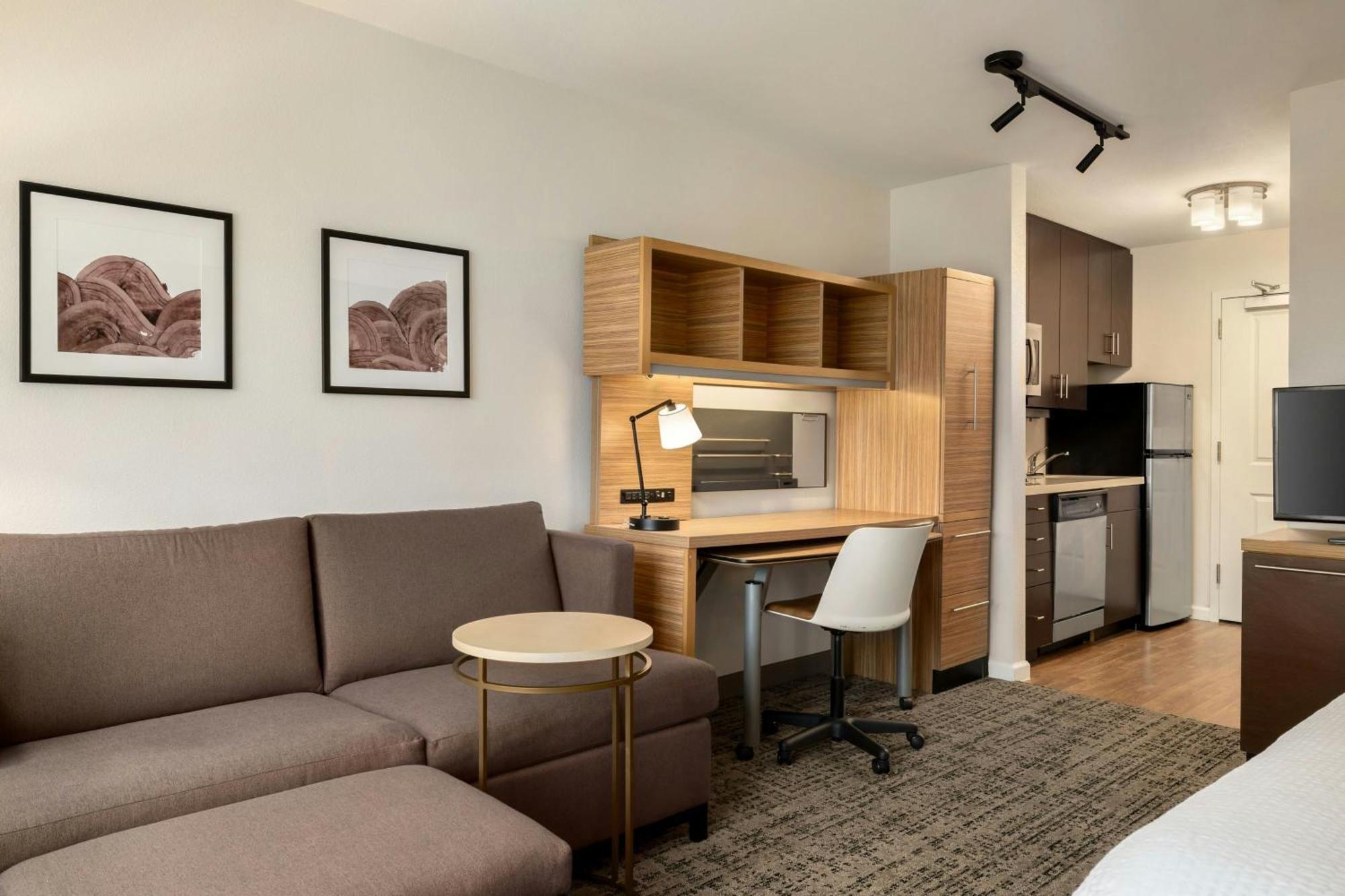 Towneplace Suites By Marriott Alexandria Exterior photo