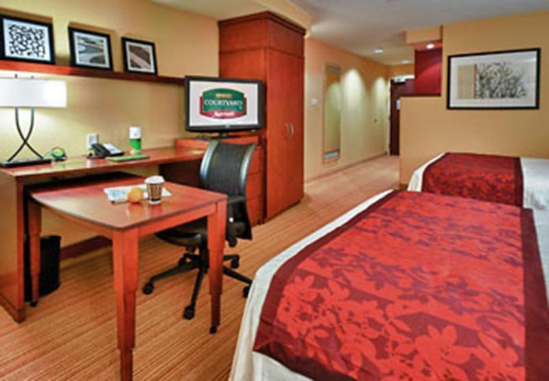 Towneplace Suites By Marriott Alexandria Exterior photo